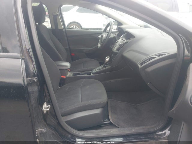 1FADP3K20GL255615 Ford FOCUS SE