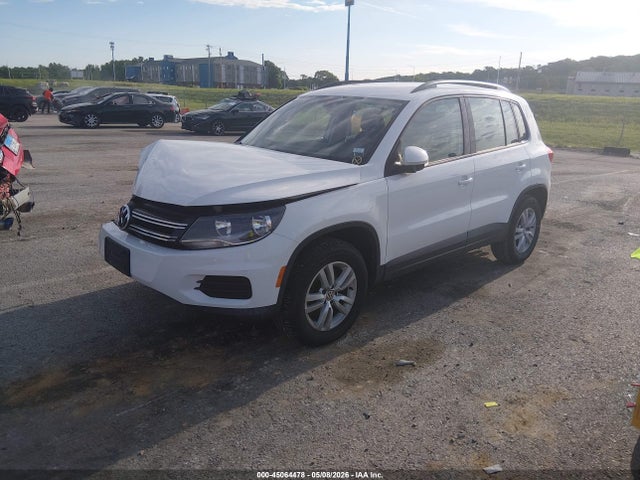 2016 Volkswagen Tiguan S მანქანა იყიდება აუქციონზე, vin: WVGAV7AX9GW511798, აუქციონის ნომერი: 45064478