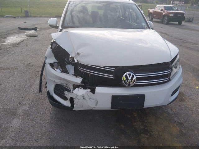 2016 Volkswagen Tiguan S მანქანა იყიდება აუქციონზე, vin: WVGAV7AX9GW511798, აუქციონის ნომერი: 45064478