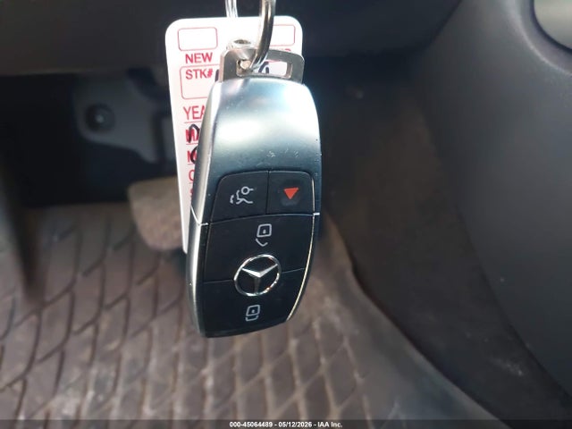 W1N4M4HB3PW276062 Mercedes-Benz Glb 250 4matic