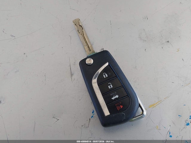 45064514 :رقم المزاد ، 4T1B11HK1JU607693 vin ، 2018 Toyota Camry Se مزاد بيع
