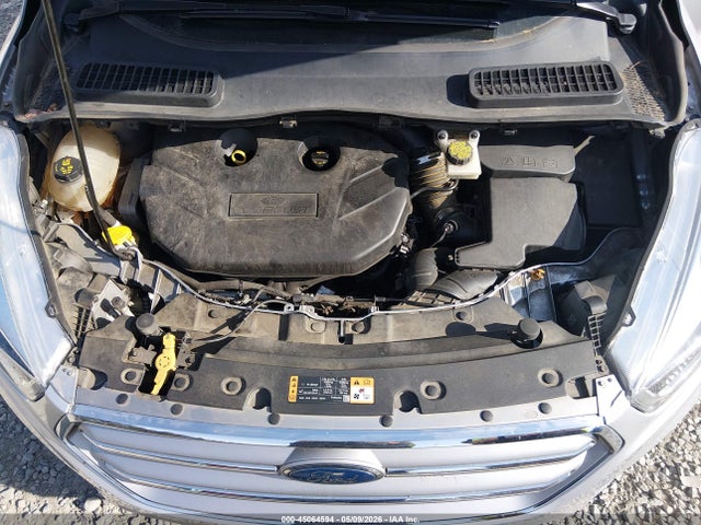 45064594 :رقم المزاد ، 1FMCU9J96HUF09027 vin ، 2017 Ford Escape Titanium مزاد بيع