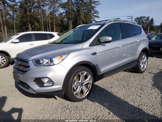 45064594 :رقم المزاد ، 1FMCU9J96HUF09027 vin ، 2017 Ford Escape Titanium مزاد بيع