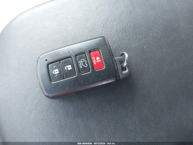 Toyota Rav4 Limited 2017 2T3DFREV6HW560315 Image 11