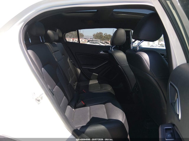 WDCTG4EB1HJ290808 Mercedes-Benz GLA 250