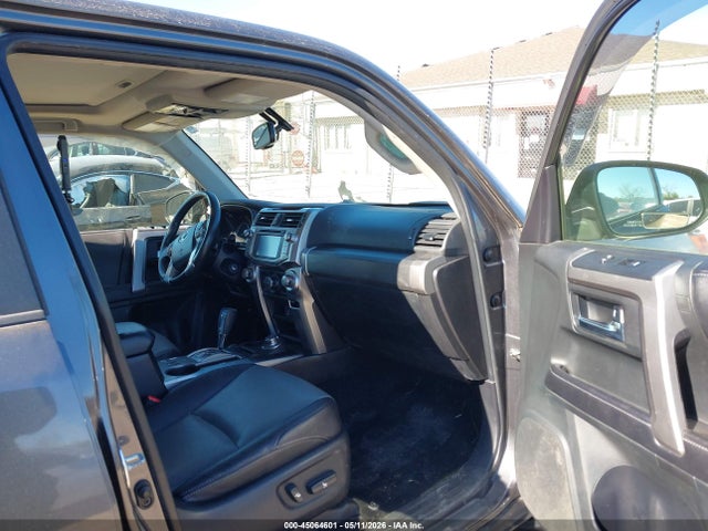 Продажа на аукционе авто 2016 Toyota 4runner Sr5 Premium, vin: JTEBU5JRXG5369397, номер лота: 45064601