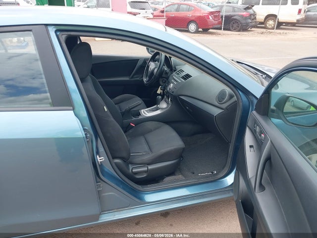 Продажа на аукционе авто 2011 Mazda Mazda3 I Sport, vin: JM1BL1UF3B1426380, номер лота: 45064628