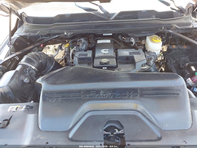 45064639 :رقم المزاد ، 3C63R3GLXMG667834 vin ، 2021 Ram 3500 Tradesman  4x4 8' Box مزاد بيع