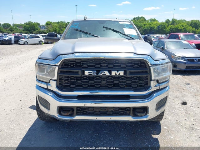 45064639 :رقم المزاد ، 3C63R3GLXMG667834 vin ، 2021 Ram 3500 Tradesman  4x4 8' Box مزاد بيع