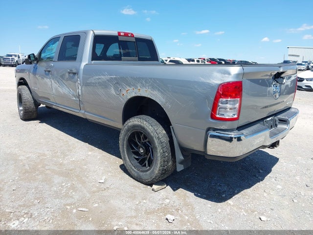 45064639 :رقم المزاد ، 3C63R3GLXMG667834 vin ، 2021 Ram 3500 Tradesman  4x4 8' Box مزاد بيع