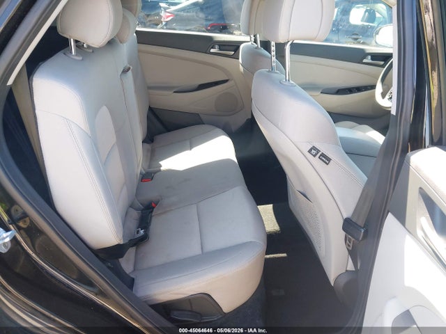 KM8J33A47JU714941 Hyundai TUCSON SEL