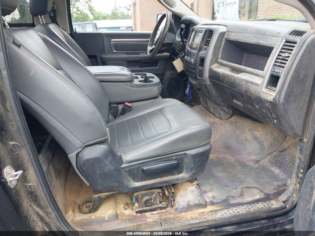 45064655 :رقم المزاد ، 3C6LR4AT6HG778580 vin ، 2017 Ram 2500 Tradesman  4x2 8' Box مزاد بيع
