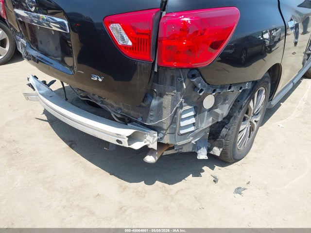 45064661 :رقم المزاد ، 5N1DR2MN3HC905489 vin ، 2017 Nissan Pathfinder Sv مزاد بيع