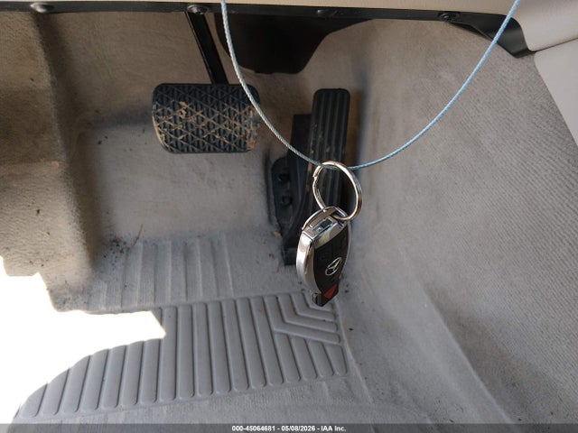 Mercedes-Benz E 250 Bluetec 2014 WDDHF0EB9EA880294 Image 11
