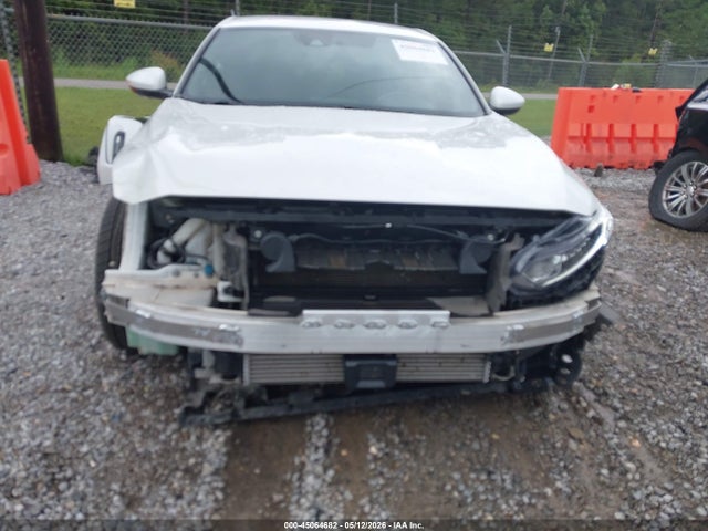 1HGCV1F33JA233843 Honda Accord Sport