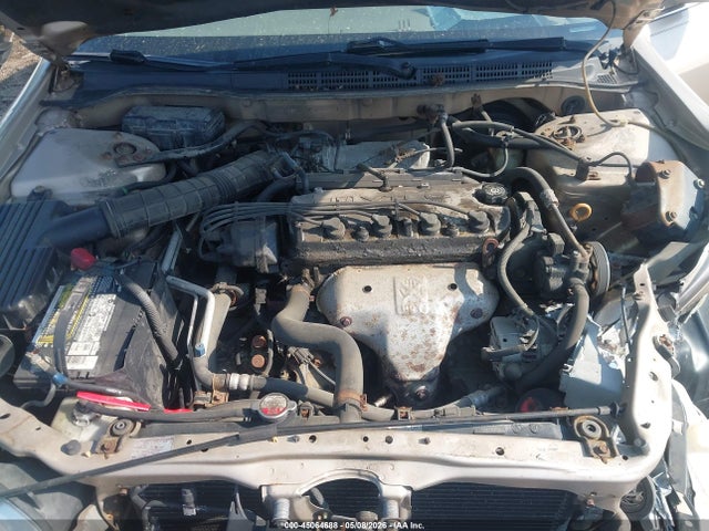 45064688 :رقم المزاد ، 1HGCG5649YA000604 vin ، 2000 Honda Accord 2.3 Lx مزاد بيع