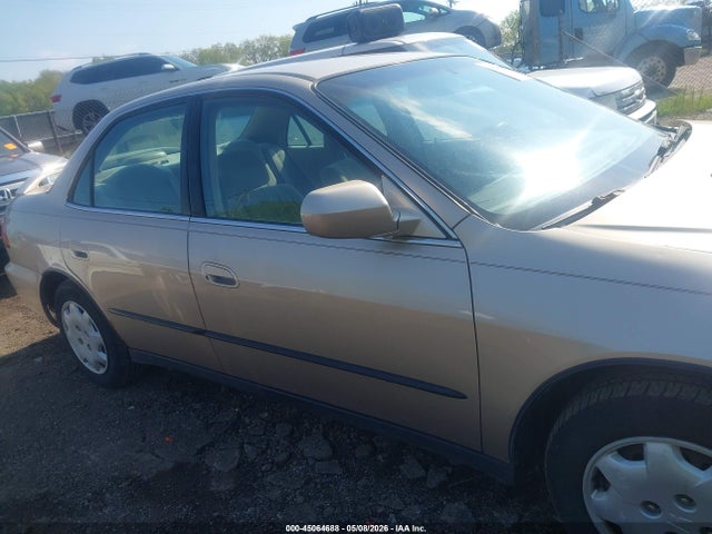 45064688 :رقم المزاد ، 1HGCG5649YA000604 vin ، 2000 Honda Accord 2.3 Lx مزاد بيع