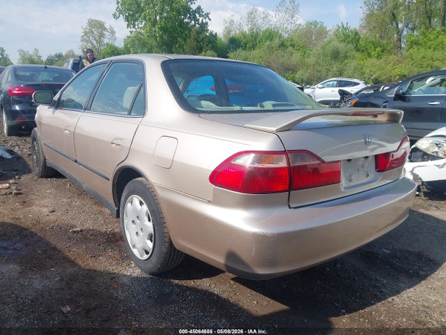 45064688 :رقم المزاد ، 1HGCG5649YA000604 vin ، 2000 Honda Accord 2.3 Lx مزاد بيع