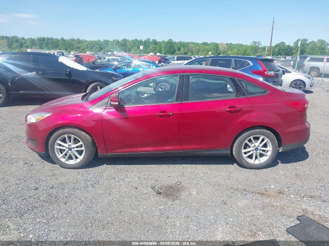 45064690 :رقم المزاد ، 1FADP3F28HL262677 vin ، 2017 Ford Focus Se مزاد بيع