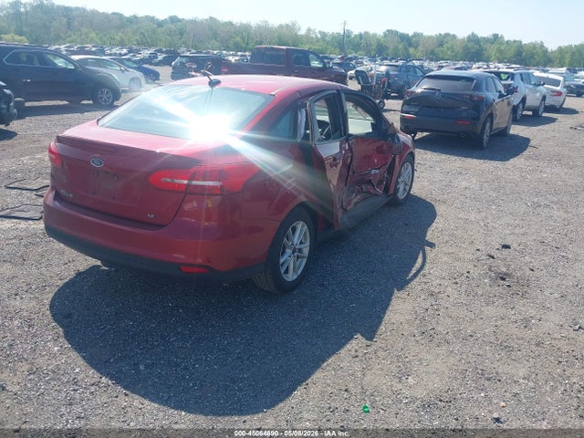 45064690 :رقم المزاد ، 1FADP3F28HL262677 vin ، 2017 Ford Focus Se مزاد بيع
