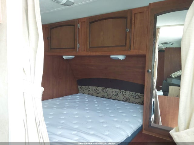 45064696 :رقم المزاد ، 1UJBJ0BR2C14F0129 vin ، 2012 Jayco Camper مزاد بيع