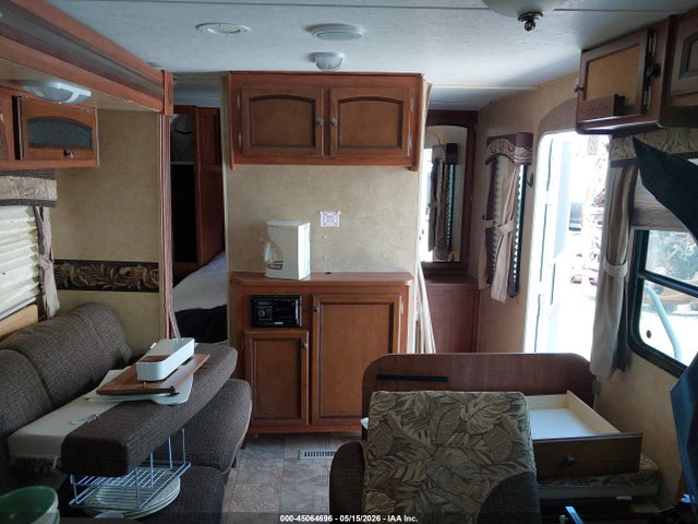 45064696 :رقم المزاد ، 1UJBJ0BR2C14F0129 vin ، 2012 Jayco Camper مزاد بيع