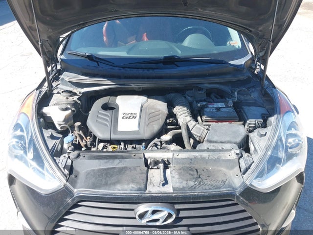 45064705 :رقم المزاد ، KMHTC6AE6FU240572 vin ، 2015 Hyundai Veloster Turbo R-spec مزاد بيع