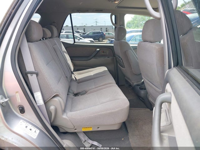 Продажа на аукционе авто 2002 Toyota Sequoia Sr5 V8, vin: 5TDBT44A92S069246, номер лота: 45064741