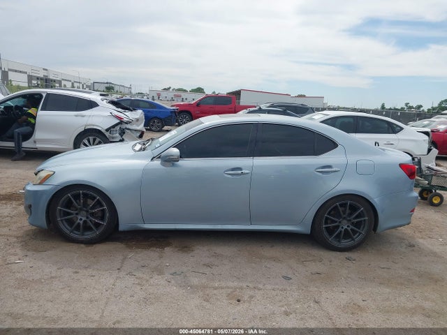 45064781 :رقم المزاد ، JTHBF5C2XB5141390 vin ، 2011 Lexus Is 250 مزاد بيع
