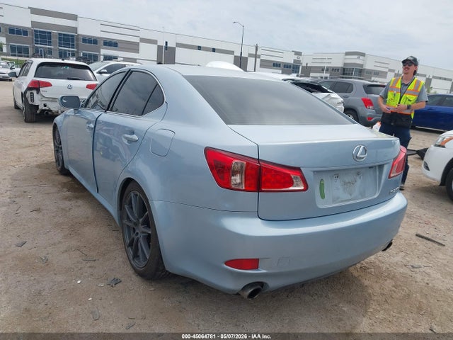 45064781 :رقم المزاد ، JTHBF5C2XB5141390 vin ، 2011 Lexus Is 250 مزاد بيع