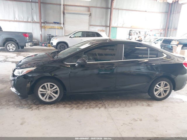 Продаж на аукціоні авто 2018 Chevrolet Cruze Lt Auto, vin: 1G1BE5SM7J7195703, номер лоту: 45064857