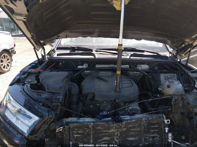 45064888 :رقم المزاد ، WA1BNAFYXJ2178818 vin ، 2018 Audi Q5 2.0t Premium/2.0t Tech Premium مزاد بيع