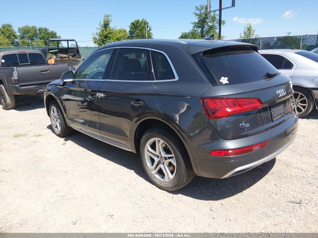 45064888 :رقم المزاد ، WA1BNAFYXJ2178818 vin ، 2018 Audi Q5 2.0t Premium/2.0t Tech Premium مزاد بيع