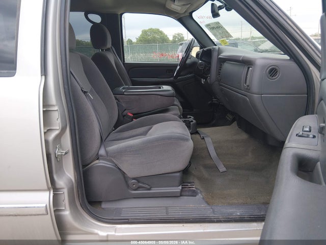 45064905 :رقم المزاد ، 1GTGK23U54F186446 vin ، 2004 Gmc Sierra 2500 Sle مزاد بيع