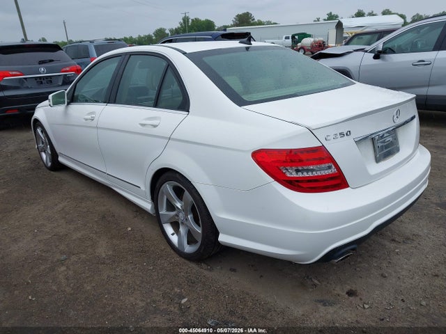 Продажа на аукционе авто 2014 Mercedes-benz C 250 Sport, vin: WDDGF4HB1EA965421, номер лота: 45064910