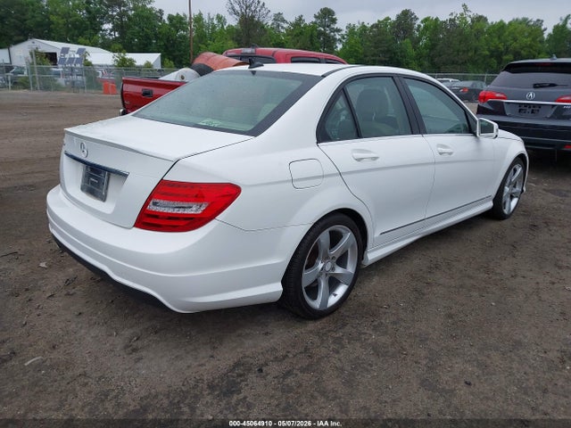 Продажа на аукционе авто 2014 Mercedes-benz C 250 Sport, vin: WDDGF4HB1EA965421, номер лота: 45064910