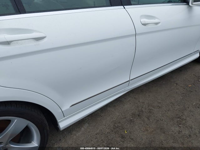 Продажа на аукционе авто 2014 Mercedes-benz C 250 Sport, vin: WDDGF4HB1EA965421, номер лота: 45064910