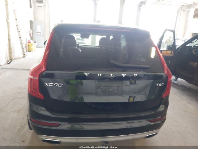 2021 Volvo Xc90 T6 Momentum 7 Passenger მანქანა იყიდება აუქციონზე, vin: YV4A22PK6M1708039, აუქციონის ნომერი: 45064926