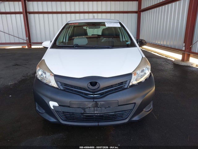 45064950 :رقم المزاد ، JTDKTUD38DD544546 vin ، 2013 Toyota Yaris Le مزاد بيع