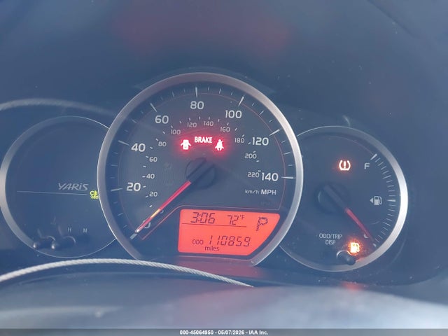 45064950 :رقم المزاد ، JTDKTUD38DD544546 vin ، 2013 Toyota Yaris Le مزاد بيع
