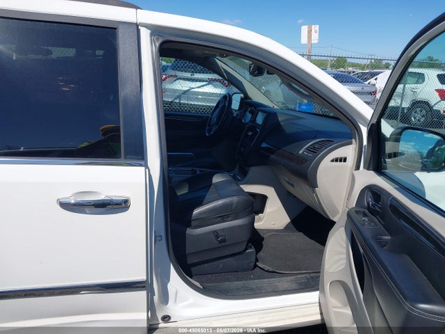 2013 Chrysler Town & Country Touring-l მანქანა იყიდება აუქციონზე, vin: 2C4RC1CGXDR614479, აუქციონის ნომერი: 45065013