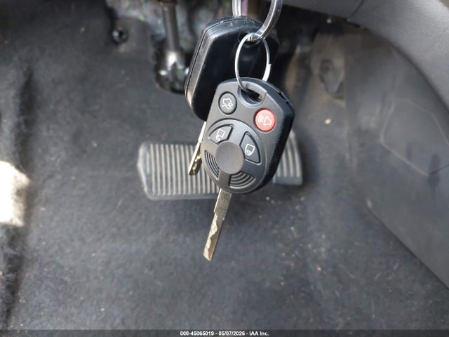 1FMCU9G93FUC13113 Ford ESCAPE SE