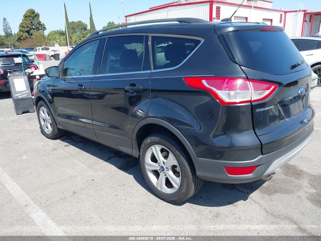 1FMCU9G93FUC13113 Ford ESCAPE SE