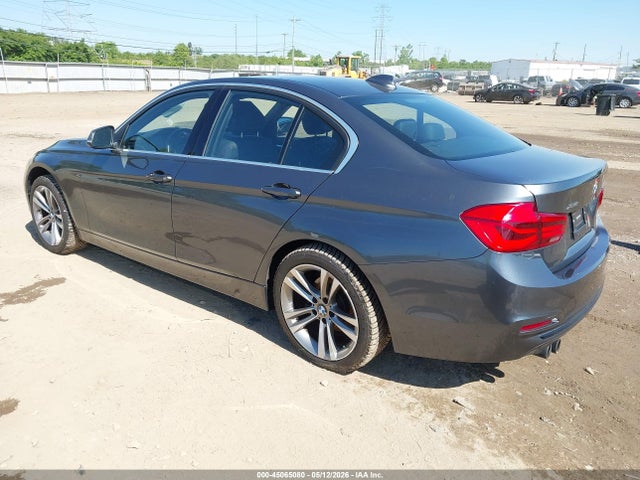 45065080 :رقم المزاد ، WBA8D9G59JNU69201 vin ، 2018 Bmw 330i Xdrive مزاد بيع
