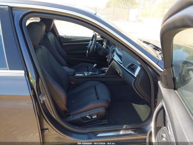 45065080 :رقم المزاد ، WBA8D9G59JNU69201 vin ، 2018 Bmw 330i Xdrive مزاد بيع
