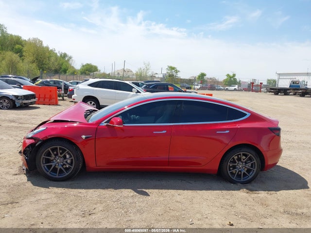 Tesla Model 3 Long Range/performance 2018 5YJ3E1EB9JF099581 Image 13