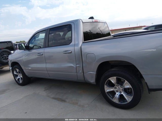 45065128 :رقم المزاد ، 1C6RREJT6RN220219 vin ، 2024 Ram 1500 Laramie  4x2 5'7 Box مزاد بيع