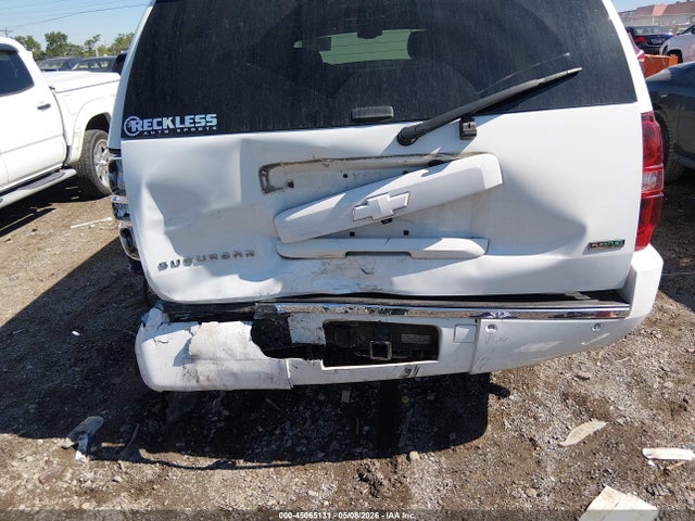 2010 Chevrolet Suburban 1500 Ltz მანქანა იყიდება აუქციონზე, vin: 1GNUKKE35AR173463, აუქციონის ნომერი: 45065131