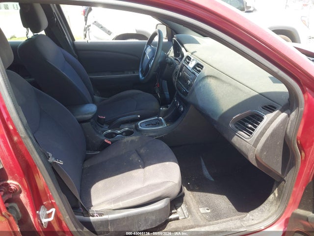 45065136 :رقم المزاد ، 1C3CCBAG9EN178581 vin ، 2014 Chrysler 200 Lx مزاد بيع
