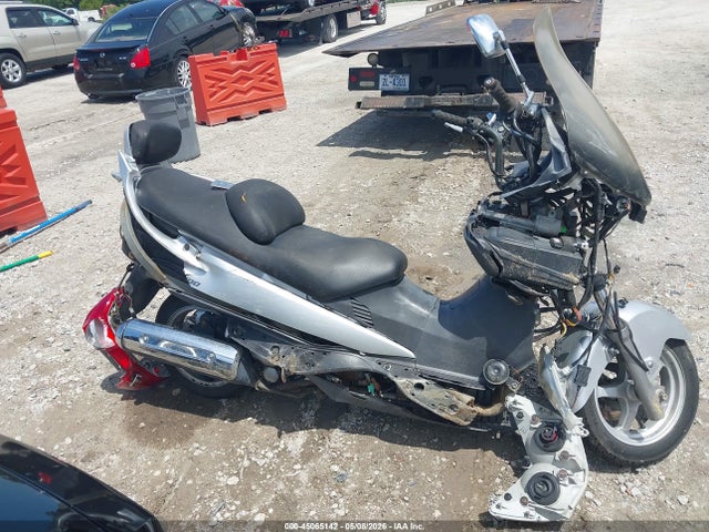 45065142 :رقم المزاد ، JS1CK43A952102258 vin ، 2005 Suzuki An400 K3 مزاد بيع